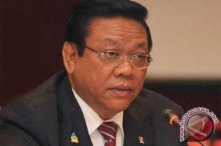 Menkokesra, Agung Laksono