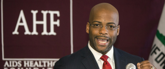 AP Photo/Damian Dovarganes